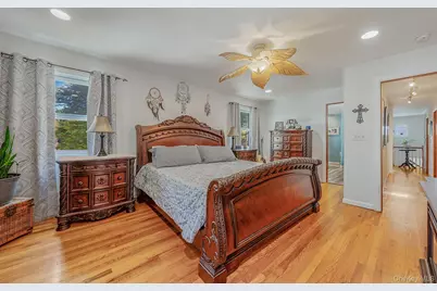 111 Chapel Hill Drive, Brentwood, NY 11717 - Photo 20