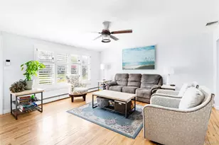 44 Maple Ave, Bellport, NY 11713 - Photo 2