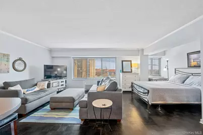 170 W Broadway #4I, Long Beach, NY 11561 - Photo 1