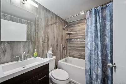 170 W Broadway #4I, Long Beach, NY 11561 - Photo 6