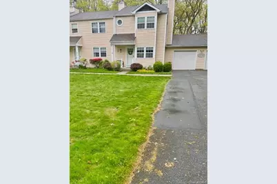 13 Rutledge Commons, Yaphank, NY 11980 - Photo 1