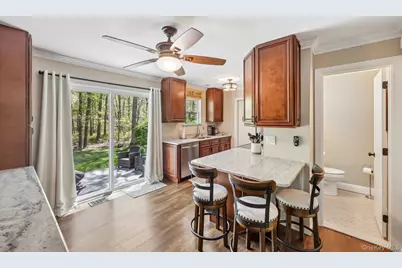13 Rutledge Commons, Yaphank, NY 11980 - Photo 12