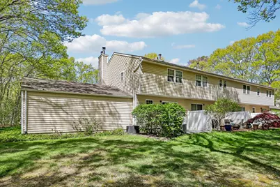 13 Rutledge Commons, Yaphank, NY 11980 - Photo 32