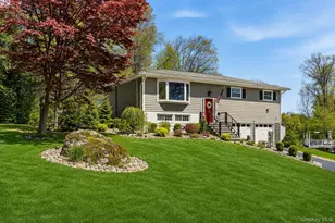 56 Tanager Rd, Mahopac, NY 10541 - Photo 2