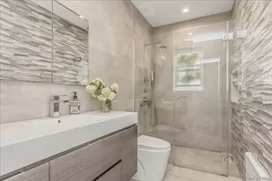 [Address not provided], Valley Stream, NY 11580 - Photo 10