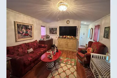 1661 Old Country Road #319, Riverhead, NY 11901 - Photo 6