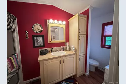 1661 Old Country Road #319, Riverhead, NY 11901 - Photo 18
