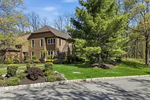 102 Ridgeview Ln, Yorktown Heights, NY 10598 - Photo 24