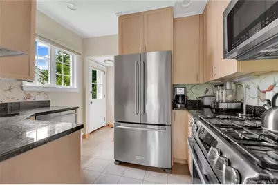 3 Harmony Drive, Larchmont, NY 10538 - Photo 8