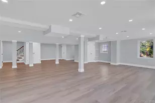 52 Woodland Rd, Roslyn, NY 11576 - Photo 34