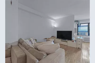 9905 63rd Drive #7R, Rego Park, NY 11374 - Photo 2