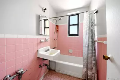 3531 Bronxwood #6K, Bronx, NY 10469 - Photo 8