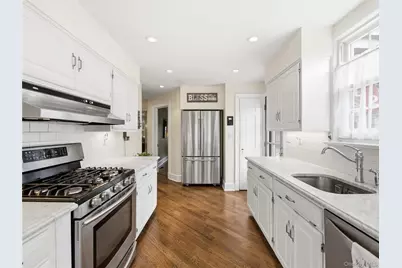 2 Longview Road, Port Washington, NY 11050 - Photo 12
