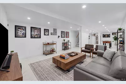 10902 169th Place, Jamaica, NY 11433 - Photo 14