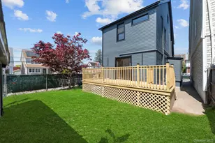 109-02 169th Pl, Jamaica, NY 11433 - Photo 16