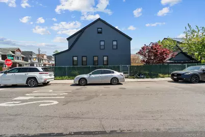 10902 169th Place, Jamaica, NY 11433 - Photo 18