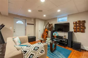 671 Tabor Pl, East Meadow, NY 11554 - Photo 24
