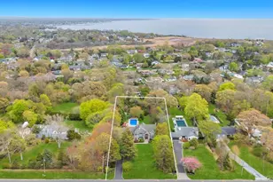 83 Gillette Ave, Bayport, NY 11705 - Photo 2