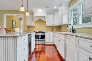 83 Gillette Ave, Bayport, NY 11705 - Photo 14