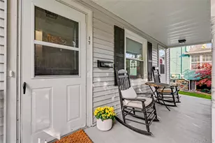 17 Grant St, Pleasantville, NY 10570 - Photo 4