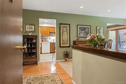 292 Richard Court #292, Pomona, NY 10970 - Photo 4