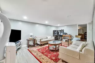 445 Peninsula Blvd, Lynbrook, NY 11563 - Photo 30