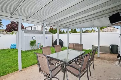 56 Haven Lane, Levittown, NY 11756 - Photo 12