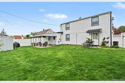 56 Haven Lane, Levittown, NY 11756 - Photo 14