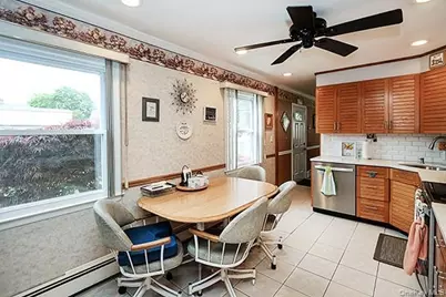 56 Haven Lane, Levittown, NY 11756 - Photo 4
