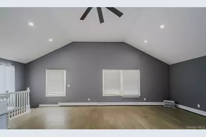 587 Miller Avenue, Freeport, NY 11520 - Photo 16