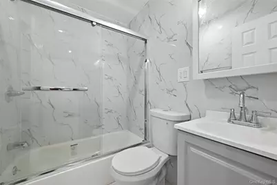 21536 Hillside Avenue, Queens Village, NY 11427 - Photo 14