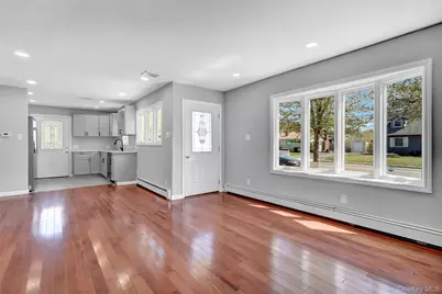 339 Barton Avenue, Patchogue, NY 11772 - Photo 6