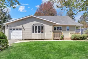 339 Barton Ave, Patchogue, NY 11772 - Photo 2