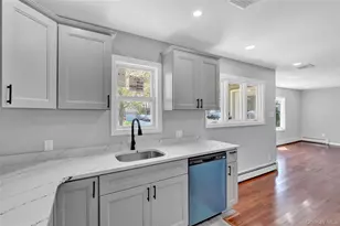 339 Barton Ave, Patchogue, NY 11772 - Photo 10