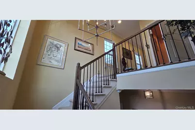 17 Greentree Court, Shirley, NY 11967 - Photo 4