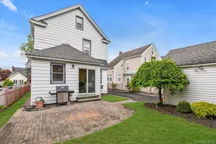 20 Highland Pl, Great Neck, NY 11020 - Photo 18