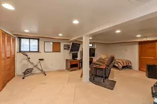 20 Highland Pl, Great Neck, NY 11020 - Photo 16