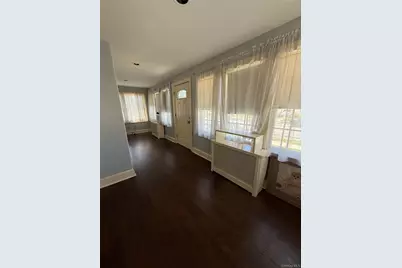 35 S Franklin Avenue, Valley Stream, NY 11580 - Photo 4