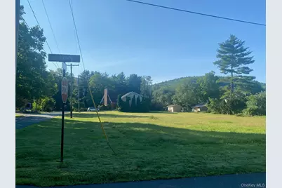 44 Sullivan Street, Wurtsboro, NY 12790 - Photo 2