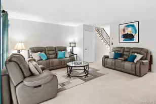 7 Roundtree Ct, Beacon, NY 12508 - Photo 8