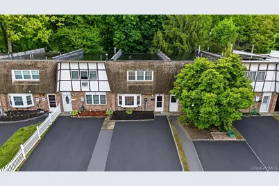 7 Roundtree Court, Beacon, NY 12508 - Photo 2