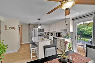 106 Parr Meadow Dr, Newburgh, NY 12550 - Photo 6
