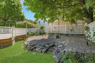 8 Ann Pl, Valhalla, NY 10595 - Photo 26