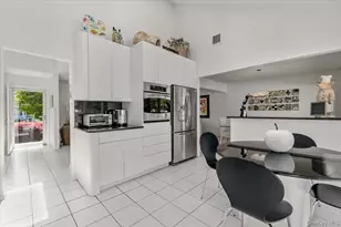 24 Mesa Rd, Syosset, NY 11791 - Photo 16