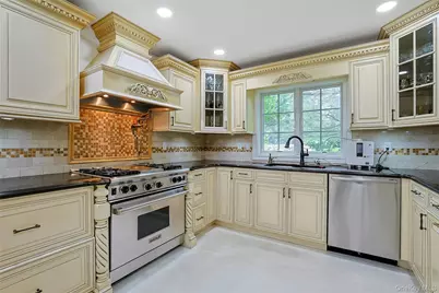 8 Stark Court, New City, NY 10956 - Photo 12