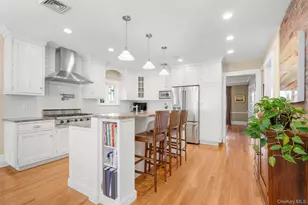 7 Soundview Dr, Larchmont, NY 10538 - Photo 12