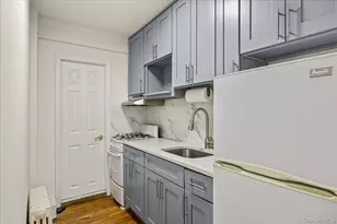 20-67 32nd St, Astoria, NY 11105 - Photo 8