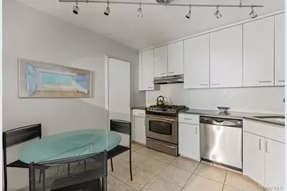 2 Fountain Lane #3W, Scarsdale, NY 10583 - Photo 12