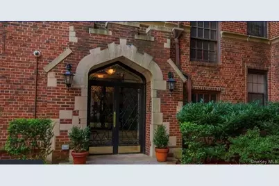 68-36 Burns Street #B4, Forest Hills, NY 11375 - Photo 10