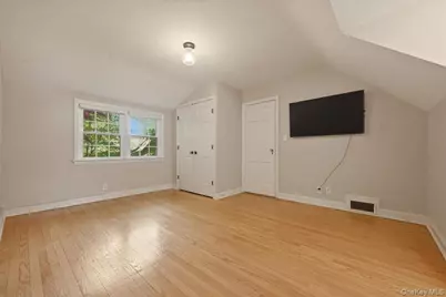214 Nassau Avenue, Munsey Park, NY 11030 - Photo 20